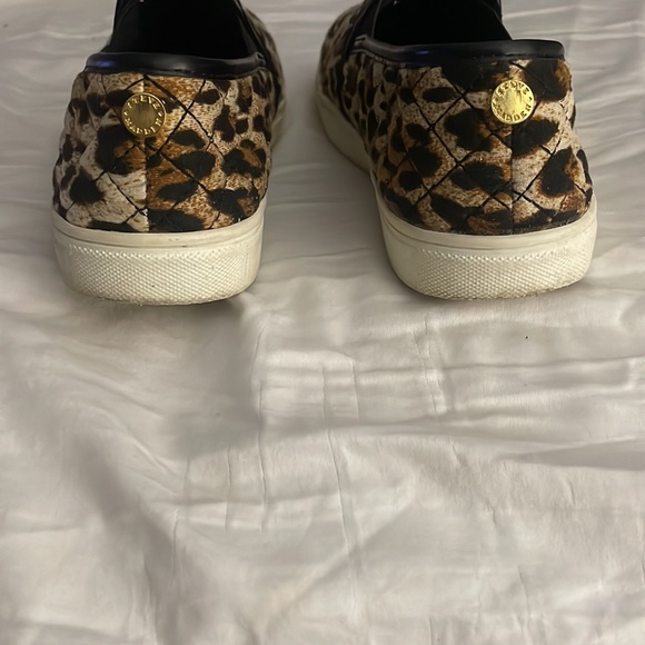 Steve Madden Animal print Slip on Sneakers - Picture 3 of 7